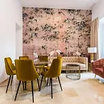 San Francisco Plaza Apartamentos